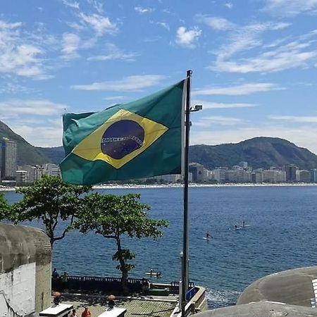 Copacabana Uma Quadra Da Praia Рио-де-Жанейро Экстерьер фото