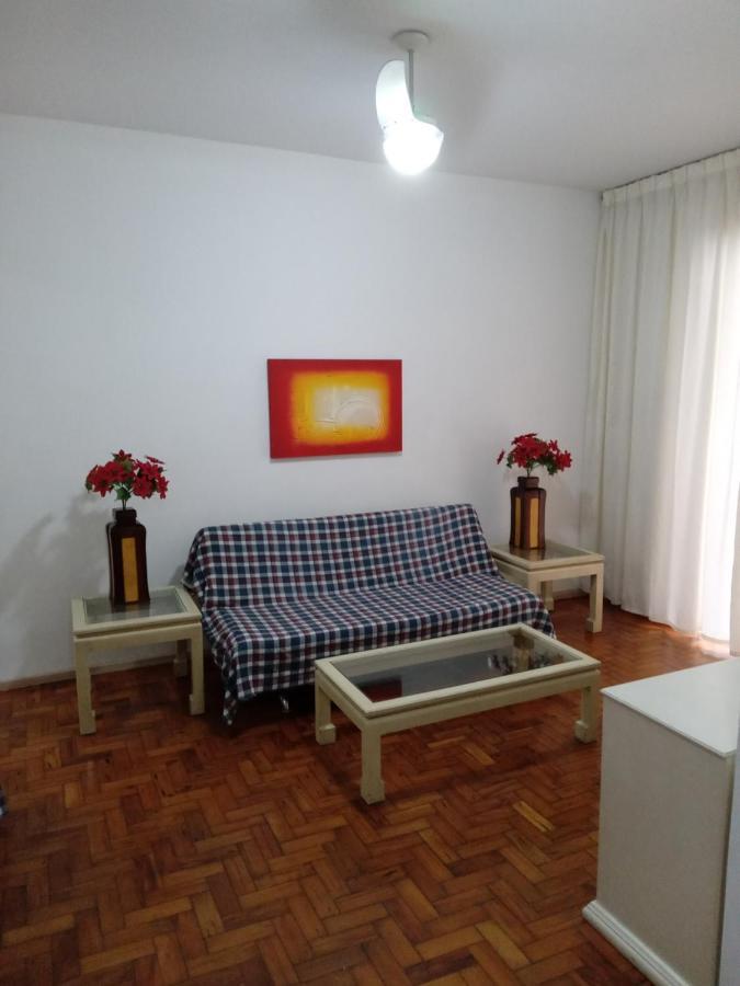 Copacabana Uma Quadra Da Praia Рио-де-Жанейро Экстерьер фото